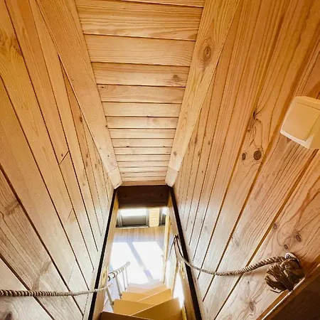 Chalet La Au Pied Des Pistes *